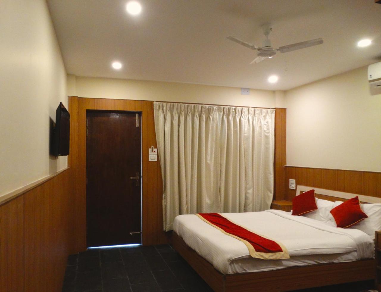 Rhino Land Jungle Lodge سوراها المظهر الخارجي الصورة